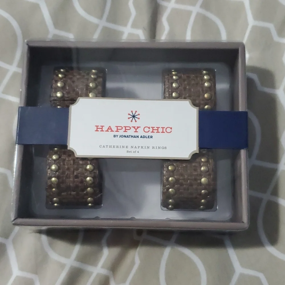 🏠⭐️ NWT Happy Chic by Jonathan Adler Catherine Brown Studded Napkins Rings